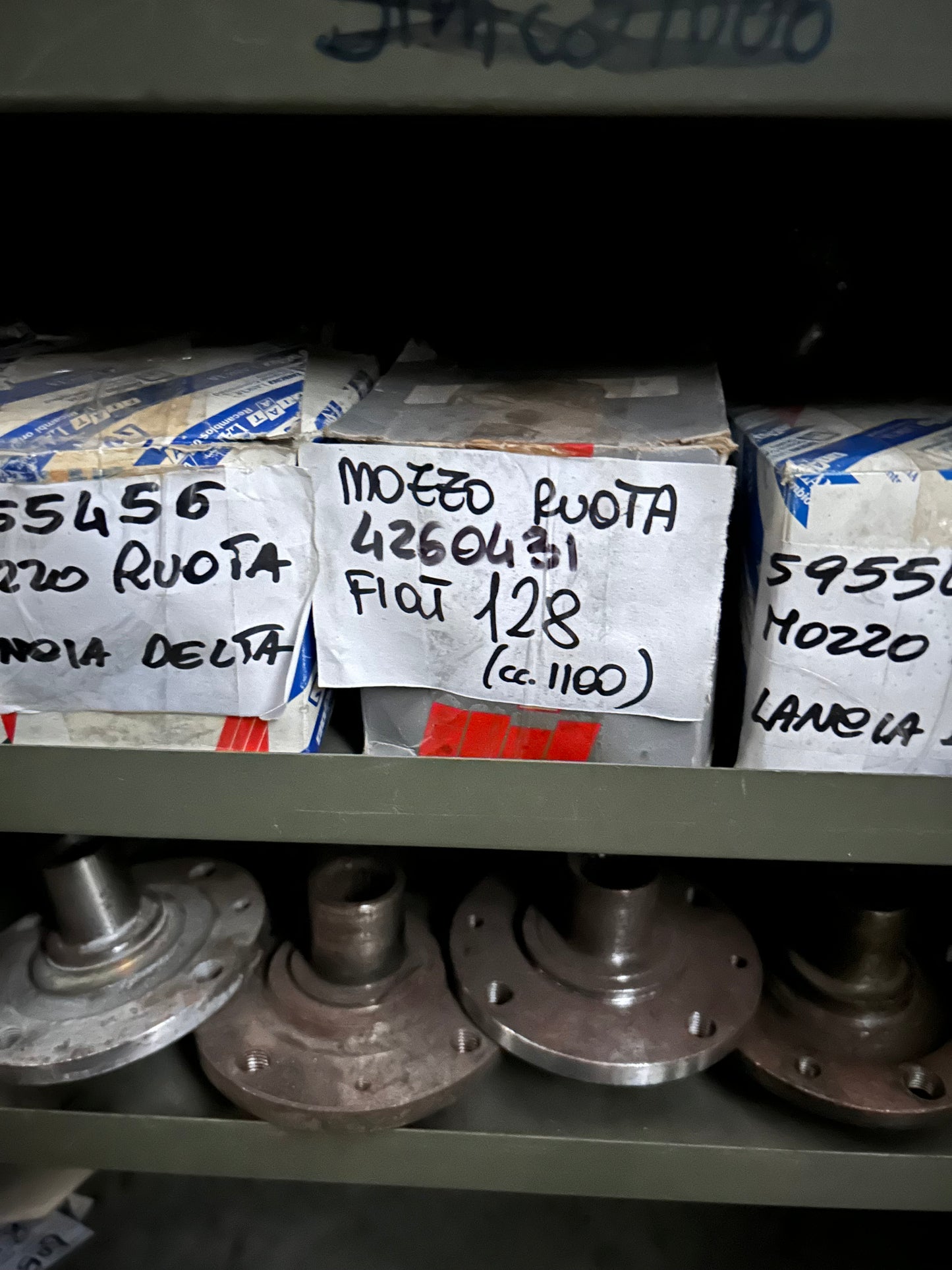 MOZZO RUOTA ANT. FIAT 127-FIAT UNO-A112 4260431